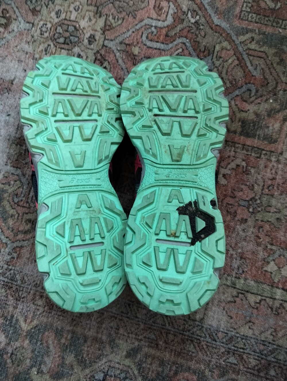 EUC ASICS Gel Venture Navy Sneakers with Mint and Pink Accents Men 11/Women 12.5 - Picture 8 of 9